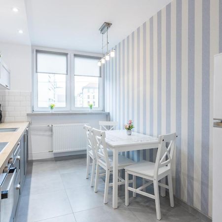 Apartamenty Na Szewskiej Przy Rynku I Jarmarku Bozonarodzeniowym วรอตซวาฟ ภายนอก รูปภาพ